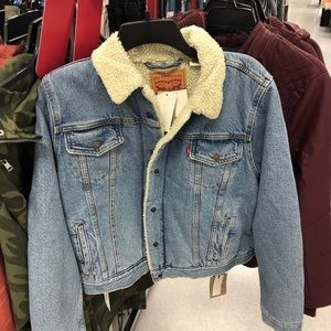 Levi’s denim jacket mis stitched bottom hem